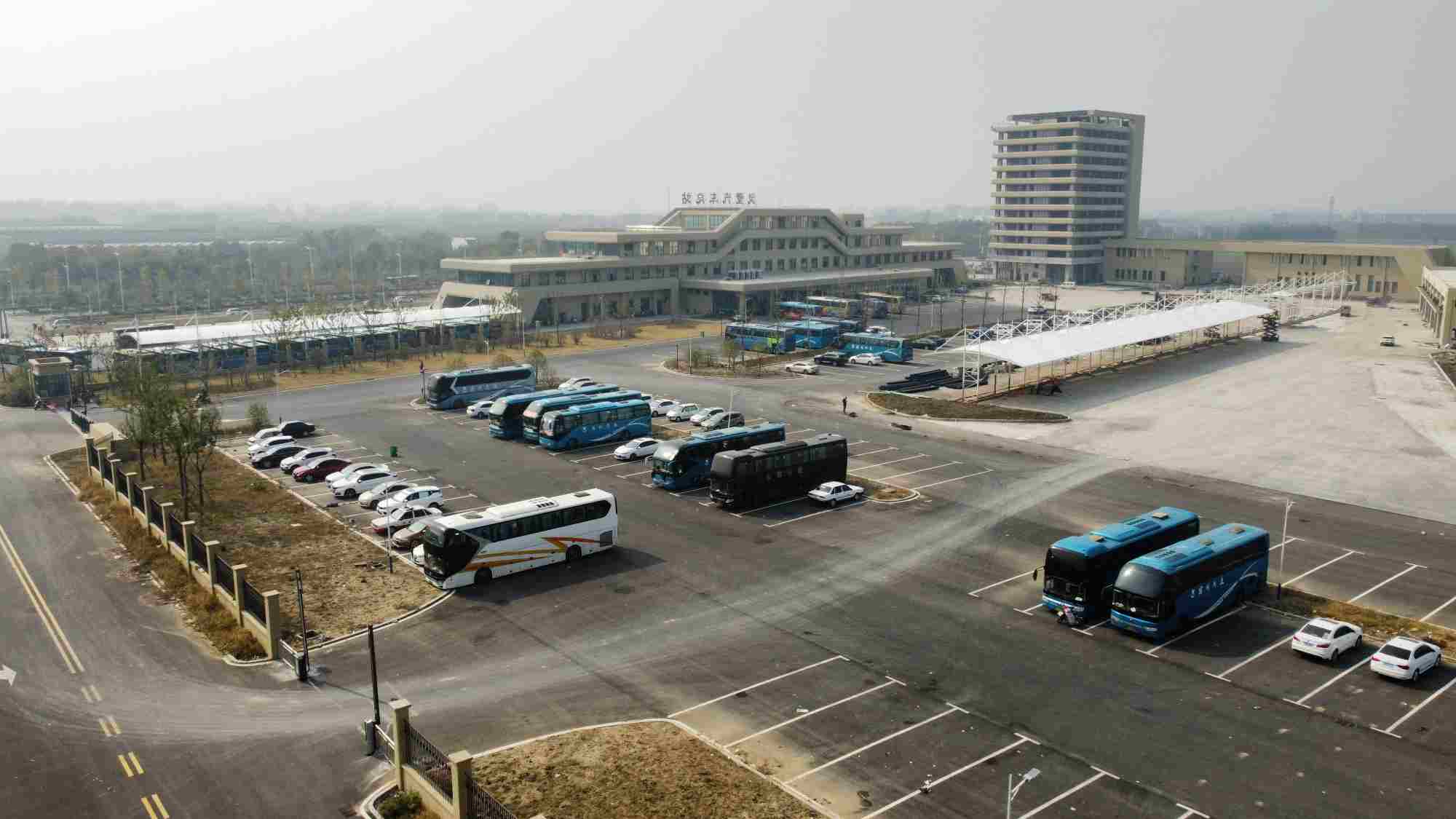 建筑师设计的膜结构停车棚，为小区增添一抹绿色风景-1