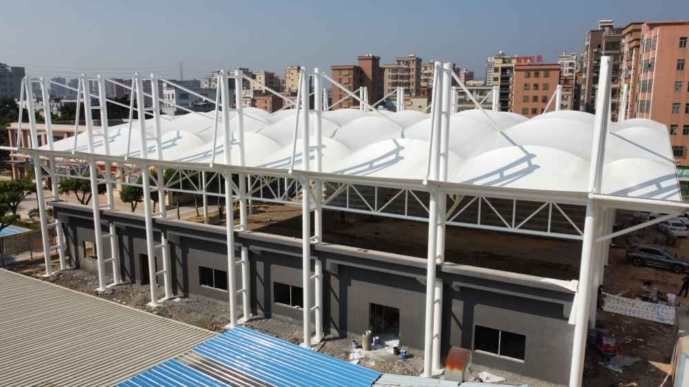 “绿色生活”：定制化推拉棚成为城市景观新风尚-2