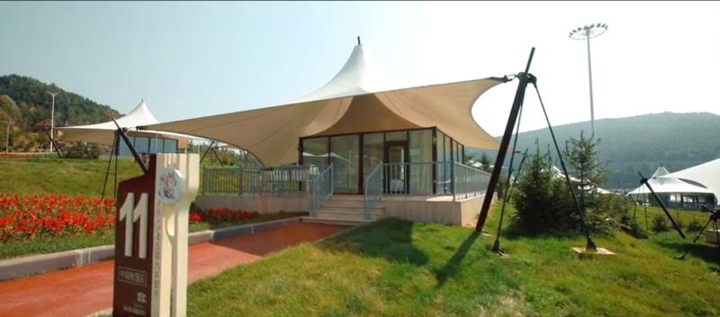 九字型车棚：创新设计与实用功能-1